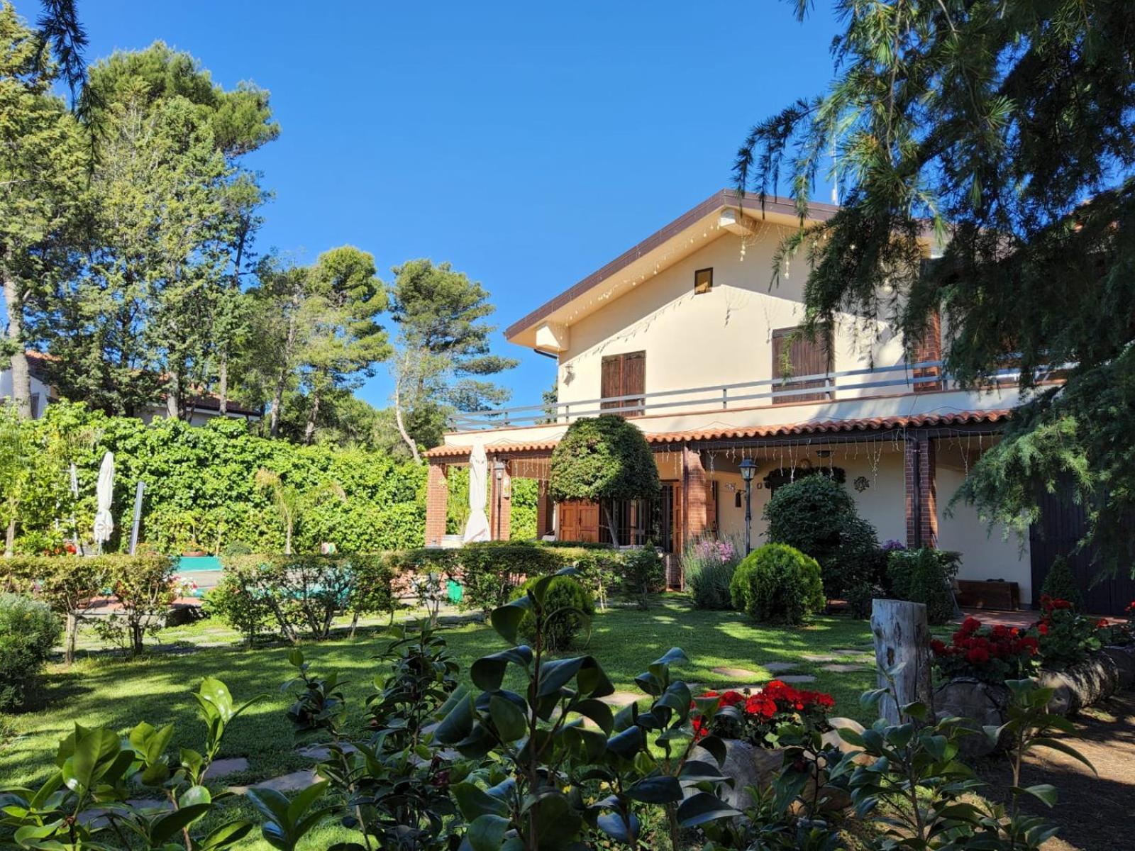 Villa Con Piscina Villa Scott Del Bernese Nicolosi Exterior foto